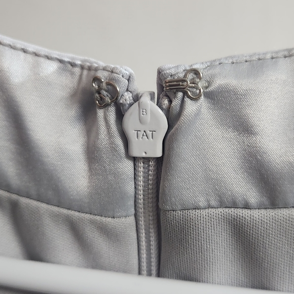 J Howard Gray Formal Dress - Picture 4 of 7